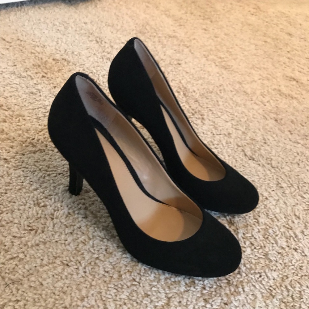 Black heels